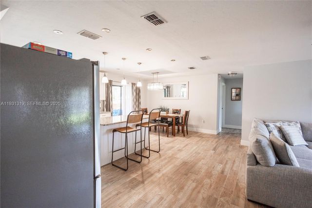 17312 Lee RD, Fort Myers, FL 33967