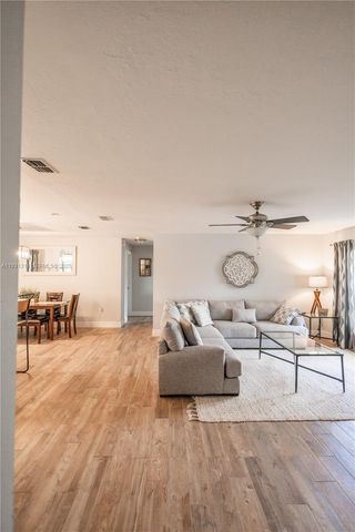 17312 Lee RD, Fort Myers, FL 33967