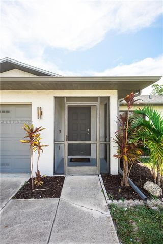 17312 Lee RD, Fort Myers, FL 33967