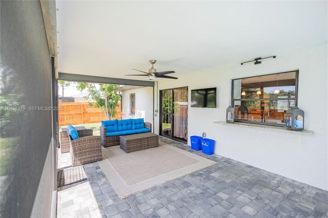 17312 Lee RD, Fort Myers, FL 33967