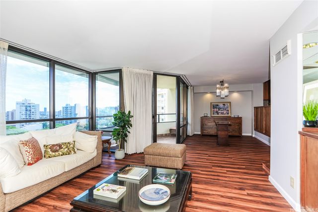1525 Wilder Avenue 1005, Honolulu, HI 96822