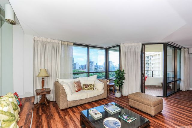 1525 Wilder Avenue 1005, Honolulu, HI 96822