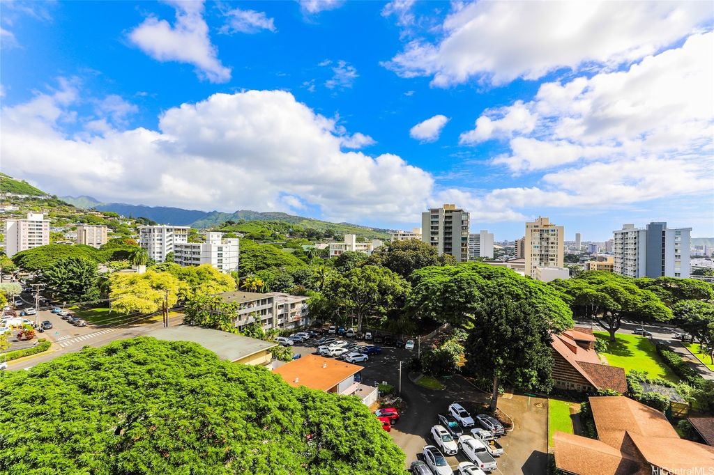 1525 Wilder Avenue 1005, Honolulu, HI 96822