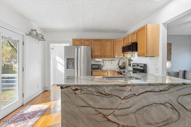 1005 W Main Street, Carrboro, NC 27510