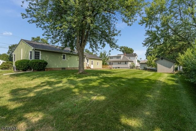 16 Evagrod Street, Bridgewater Twp., NJ 08807