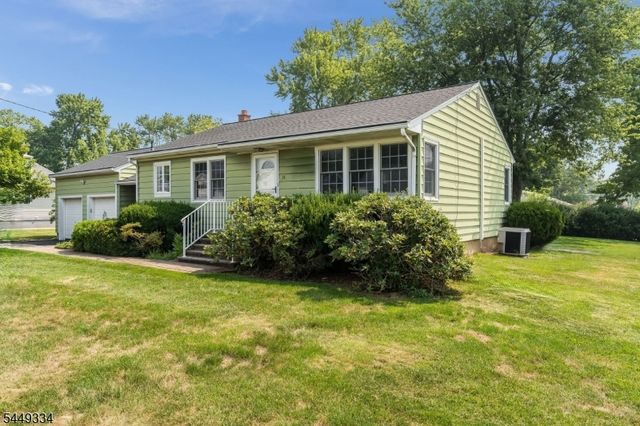 16 Evagrod Street, Bridgewater Twp., NJ 08807