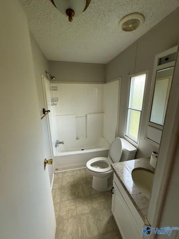 194 County Road 449, Town Creek, AL 35672