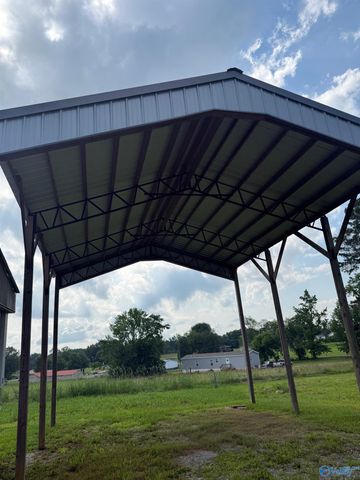 194 County Road 449, Town Creek, AL 35672