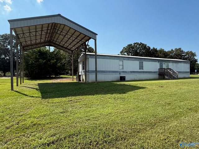 194 County Road 449, Town Creek, AL 35672