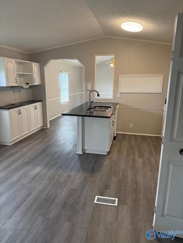 194 County Road 449, Town Creek, AL 35672