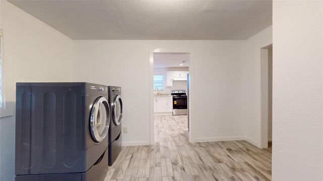607 W Park Street, Sugar Land, TX 77498