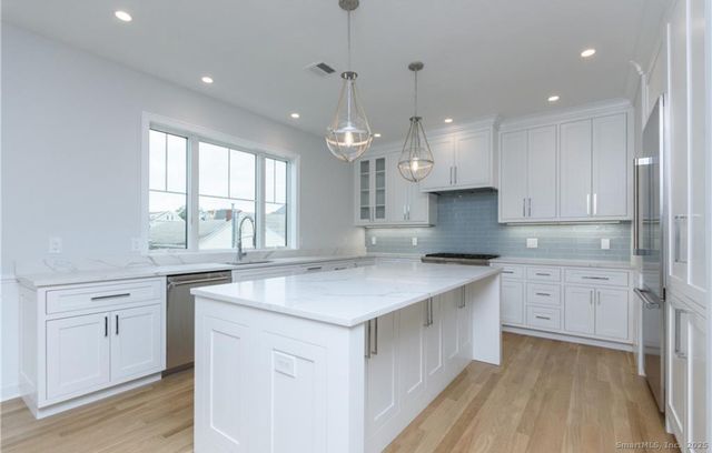 124 Fox Street, Fairfield, CT 06824