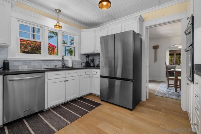 5151 Hastings Road, San Diego, CA 92116