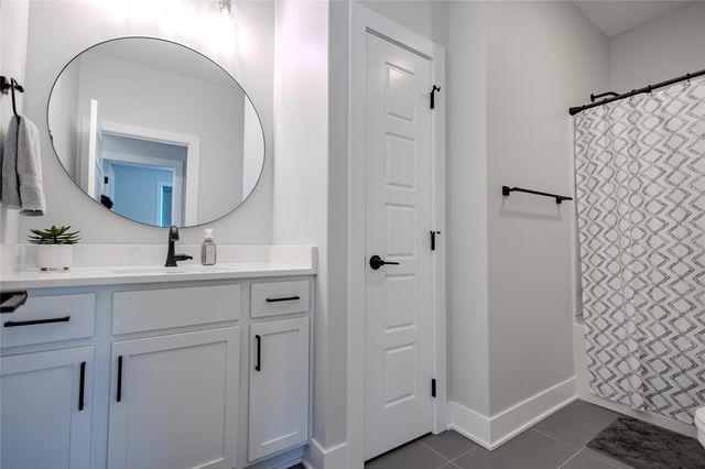 1290 S Radley Street, West Des Moines, IA 50266