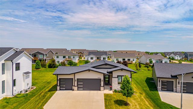 1290 S Radley Street, West Des Moines, IA 50266