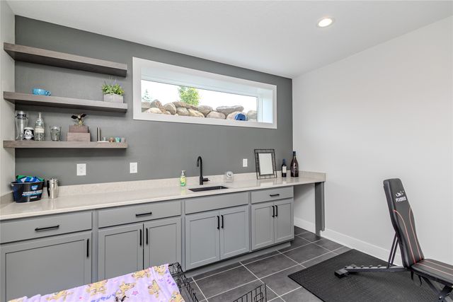 1290 S Radley Street, West Des Moines, IA 50266