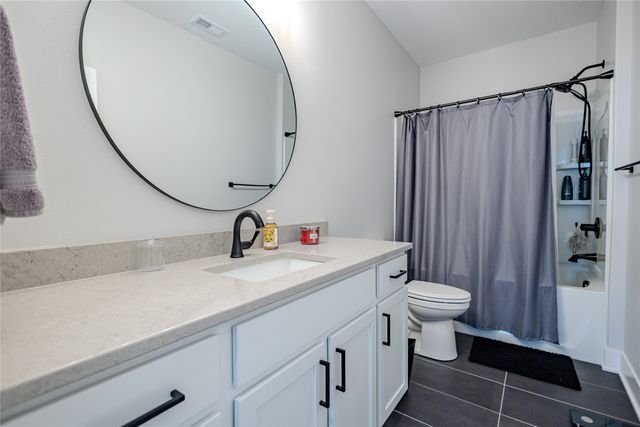 1290 S Radley Street, West Des Moines, IA 50266