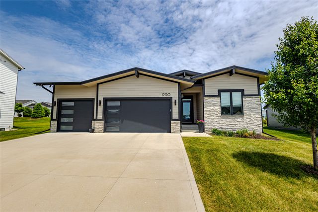 1290 S Radley Street, West Des Moines, IA 50266