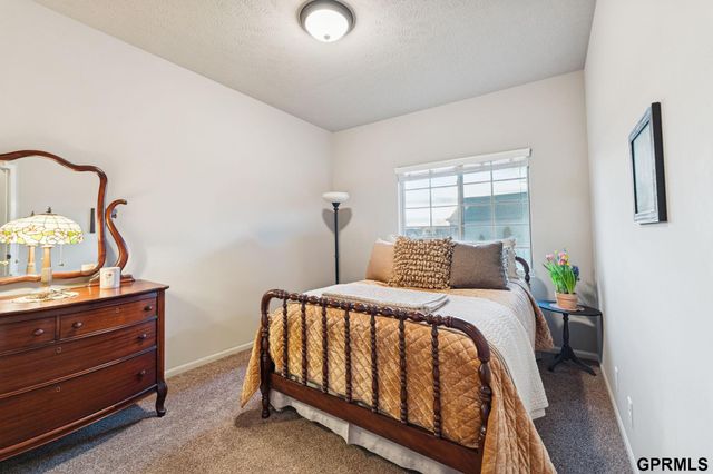 7713 S 188 Street, Omaha, NE 68136