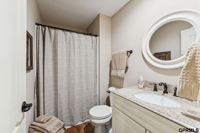 7713 S 188 Street, Omaha, NE 68136