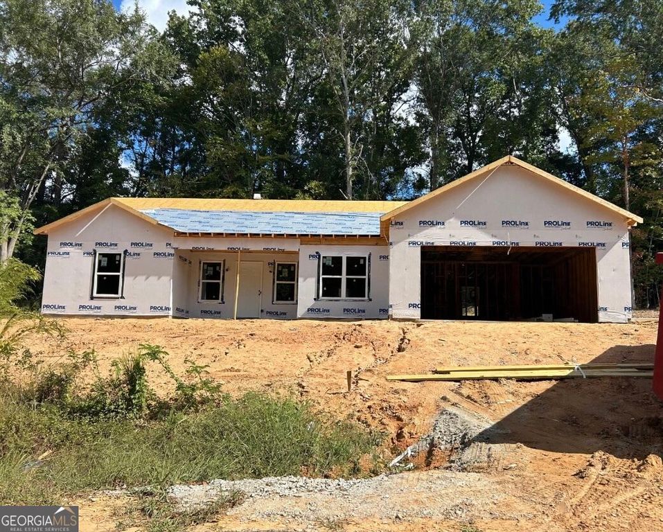 1076 Oglesby Boulevard, Elberton, GA 30635 — exterior