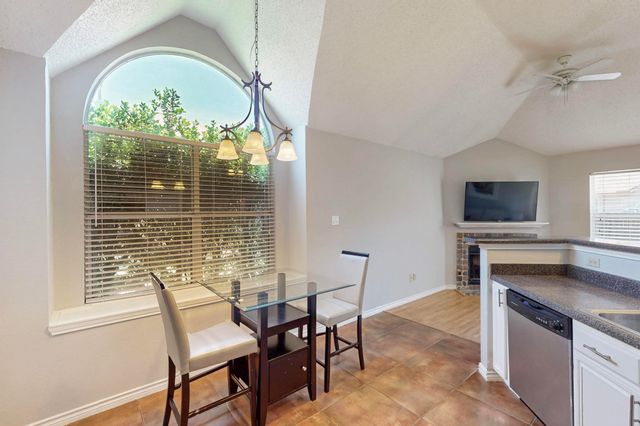 824 Ingleside Drive, Plano, TX 75075