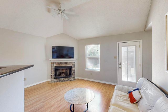 824 Ingleside Drive, Plano, TX 75075