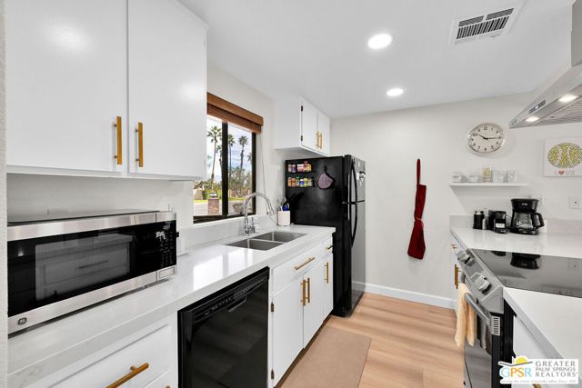 77207 Preston Trail, Palm Desert, CA 92211