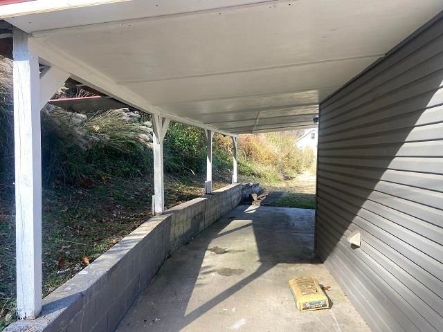 10443 State Route 5, Ashland, KY 41102
