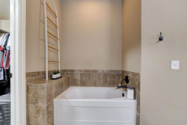 1322 Reid Pryor Road, Norman, OK 73072