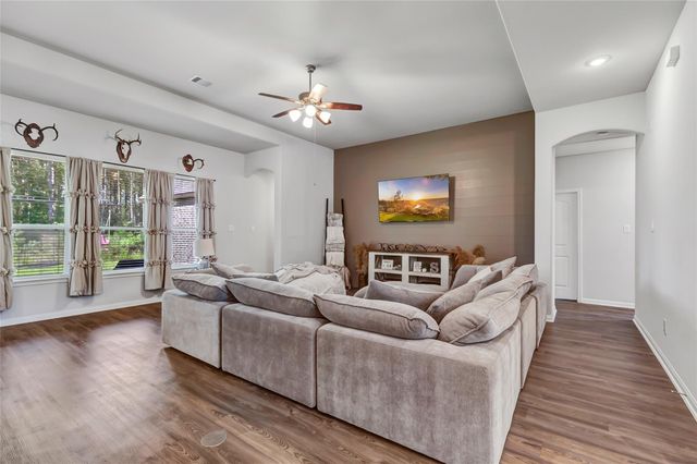 1360 Road 66113, Dayton, TX 77535