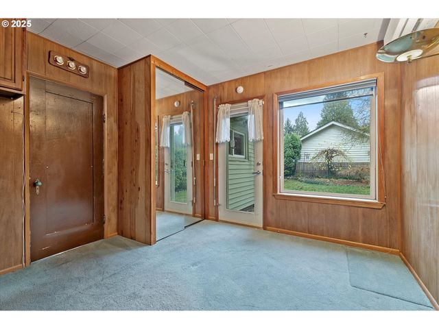 130 Ne BALDWIN St, Portland, OR 97211