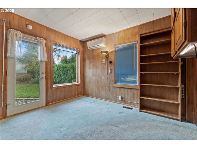 130 Ne BALDWIN St, Portland, OR 97211