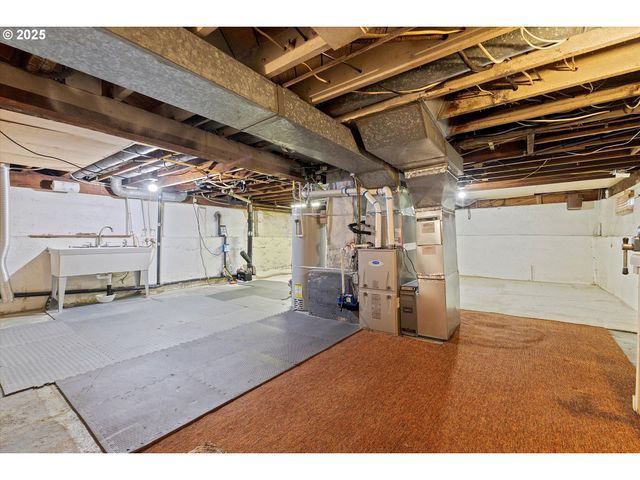 130 Ne BALDWIN St, Portland, OR 97211