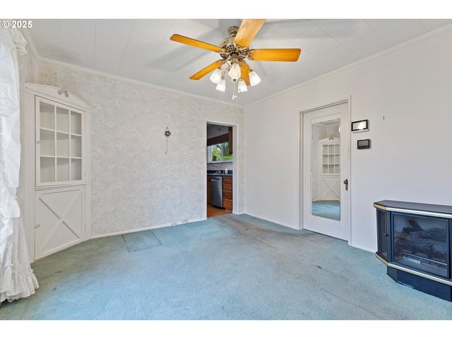 130 Ne BALDWIN St, Portland, OR 97211