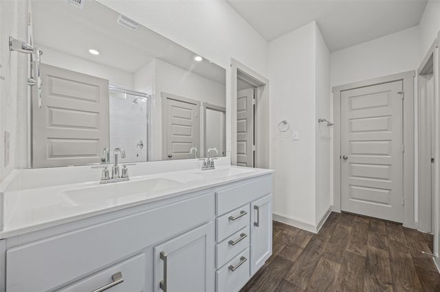 231 Lavaca River LN, Hutto, TX 78634