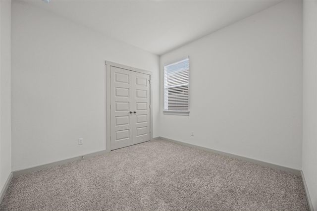 231 Lavaca River LN, Hutto, TX 78634