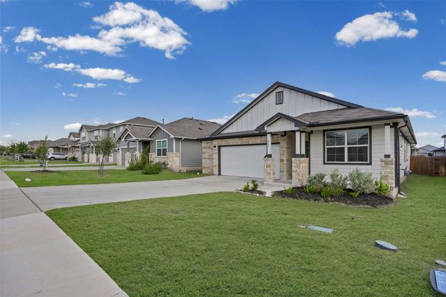 231 Lavaca River LN, Hutto, TX 78634