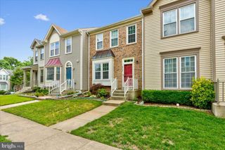 6940 COMPTON LN, Centreville, VA 20121