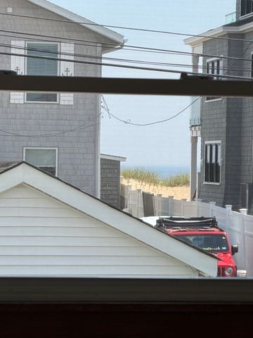 590 N End Blvd 4, Salisbury, MA 01952