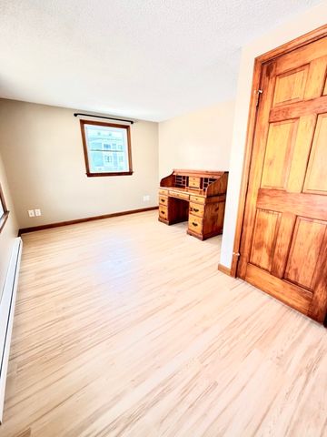 590 N End Blvd 4, Salisbury, MA 01952