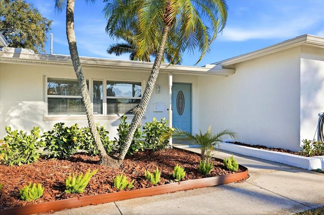 2461 61ST LANE N, St Petersburg, FL 33710