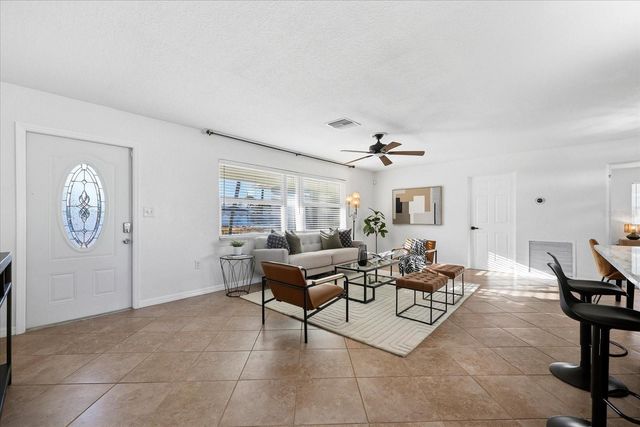 2461 61ST LANE N, St Petersburg, FL 33710