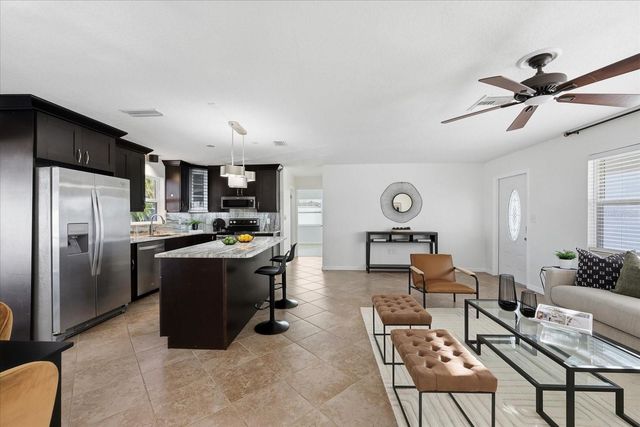 2461 61ST LANE N, St Petersburg, FL 33710