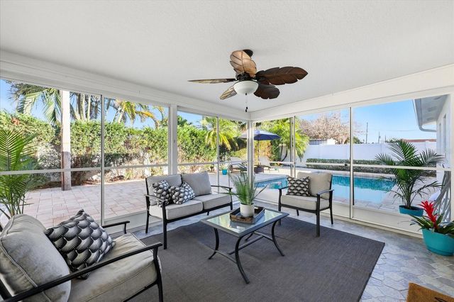 2461 61ST LANE N, St Petersburg, FL 33710