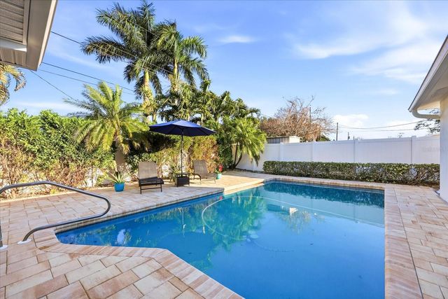 2461 61ST LANE N, St Petersburg, FL 33710