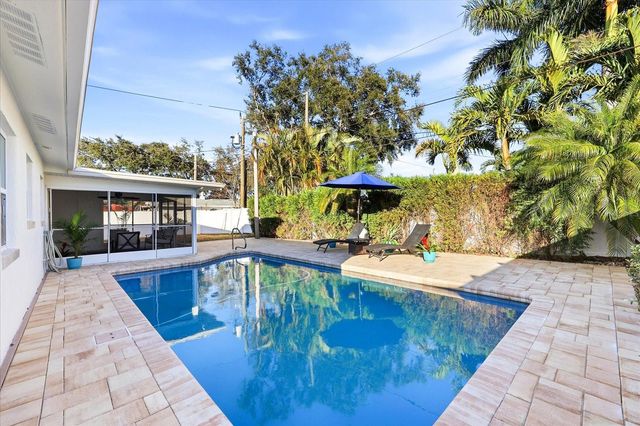 2461 61ST LANE N, St Petersburg, FL 33710