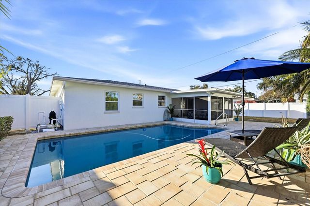 2461 61ST LANE N, St Petersburg, FL 33710