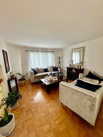 402 Holly Dr 402, Perth Amboy City, NJ 08861