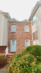 402 Holly Dr 402, Perth Amboy City, NJ 08861